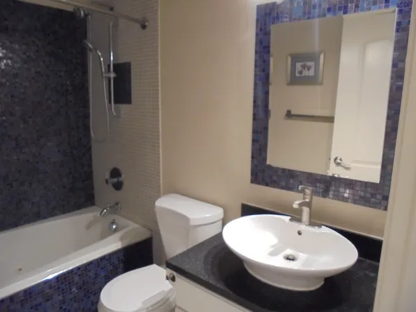 $1,895 | 3335 Southport Drive, Island Lake, IL 60042