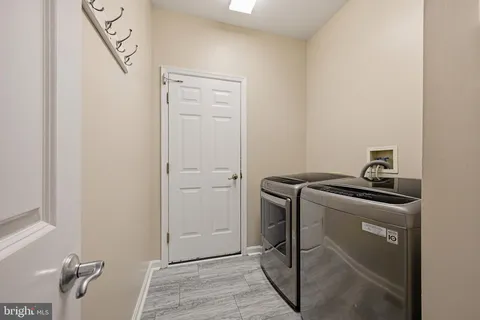$899,900 | 4647 Yorkshire Drive, Ellicott City, MD 21043