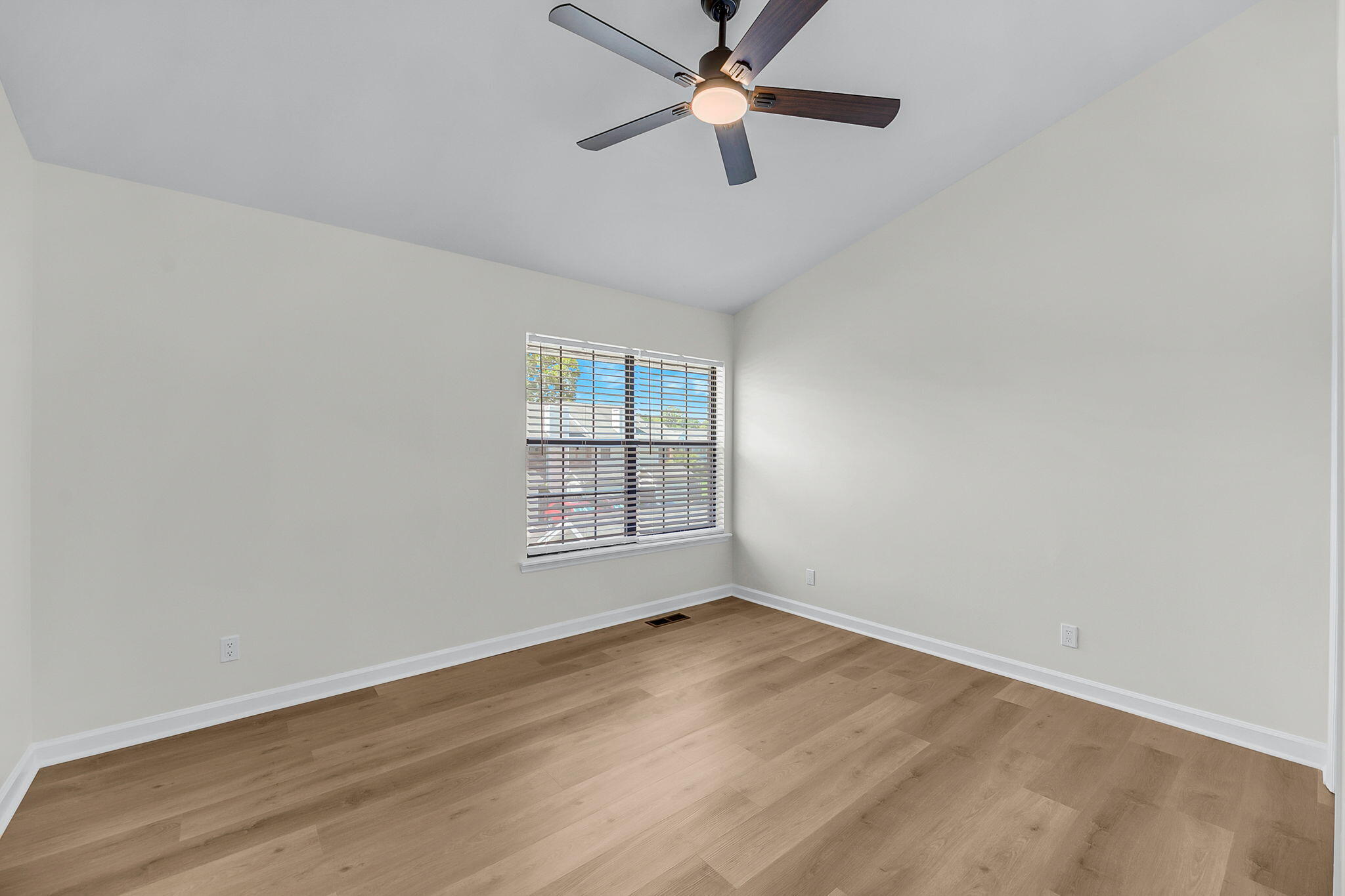 2912 Oxford Place Charleston, SC 29414 - Photo 15 of 60 CREM - 2912 Oxford Pl + Aerials + Amenit