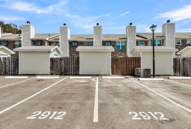 $314,900 | 2912 Oxford Place, Charleston, SC 29414