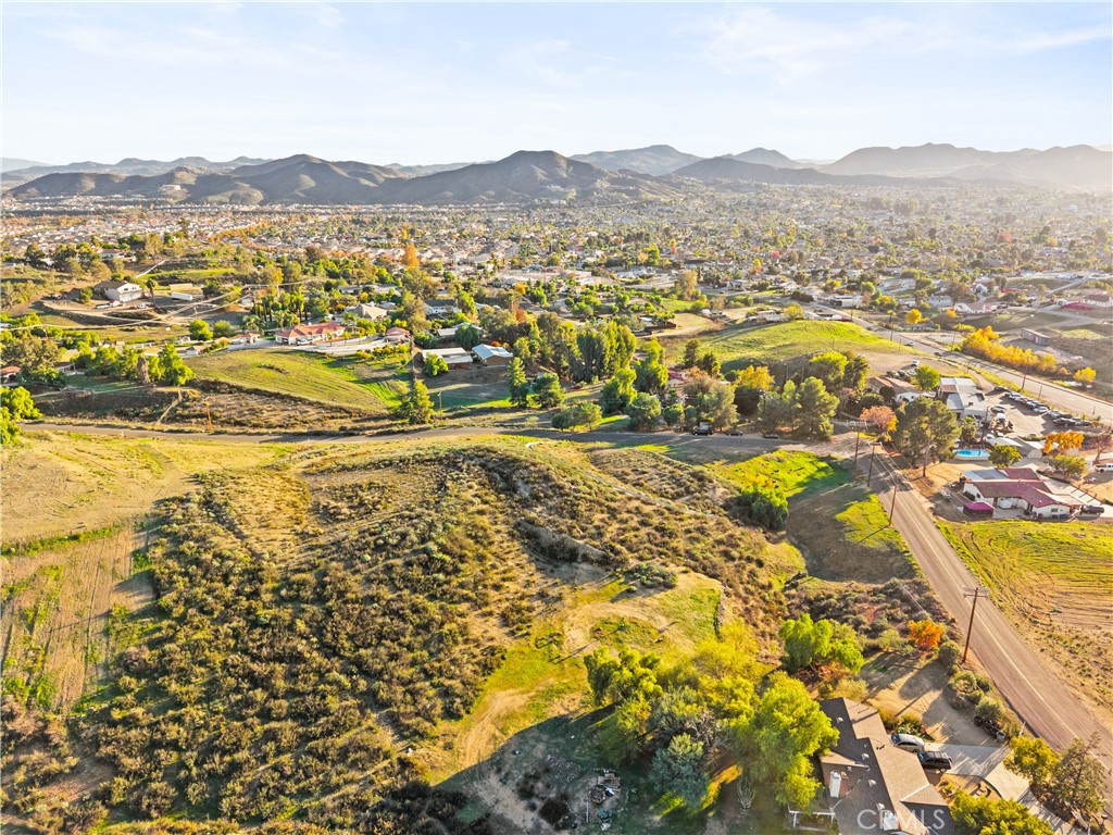 23930 Beverly Drive Menifee, CA 92587 - Photo 7 of 18 a view of an ocean view