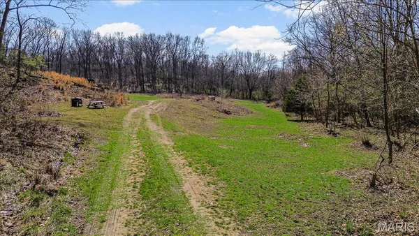 $269,900 | 2955 Greenwood Drive, High Ridge, MO 63049