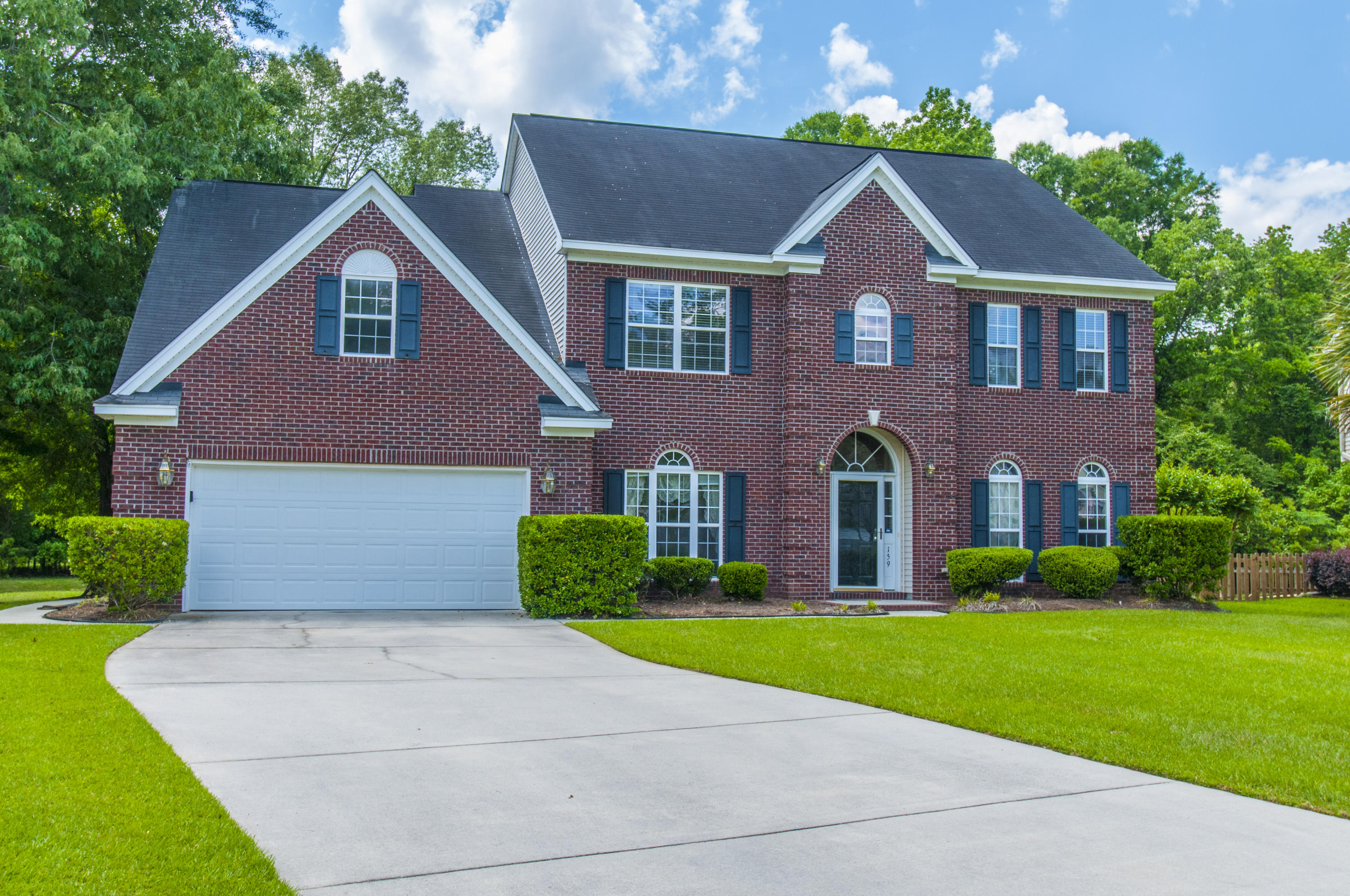 159 Oakbluff Road Summerville, SC 29485 - Photo 2 of 41 _DSC8669