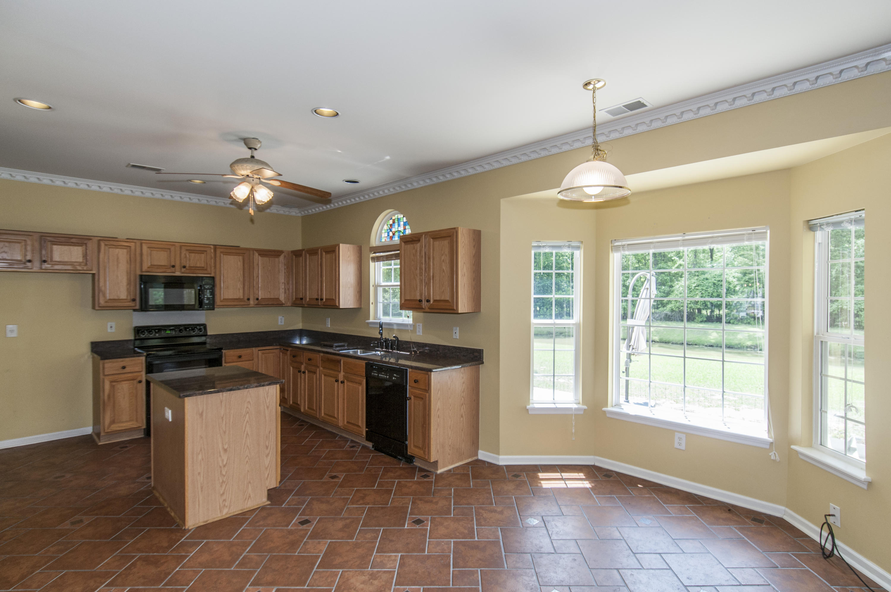159 Oakbluff Road Summerville, SC 29485 - Photo 12 of 41 _DSC8682