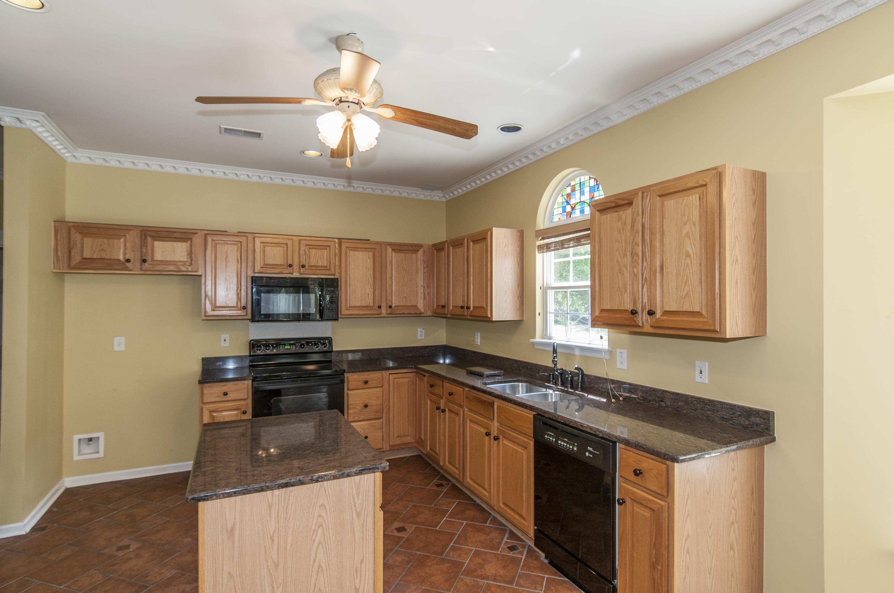 159 Oakbluff Road Summerville, SC 29485 - Photo 13 of 41 _DSC8683
