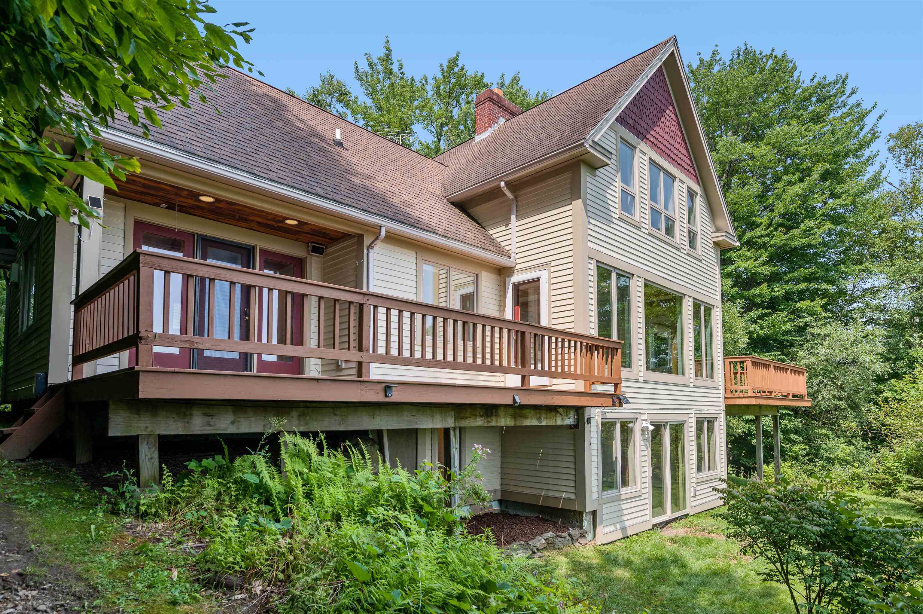 71 Pinnacle Point Waterbury, VT 05676 - Photo 9 of 54 Gallery Image 9