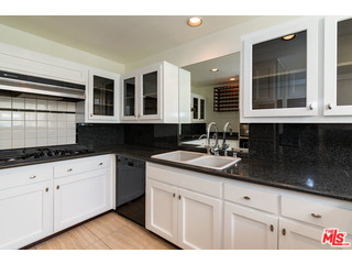 29221 Heathercliff Road, Unit 12 Malibu, CA 90265 - Photo 6 of 17