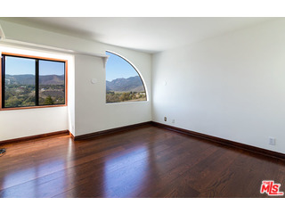 29221 Heathercliff Road, Unit 12 Malibu, CA 90265 - Photo 10 of 17