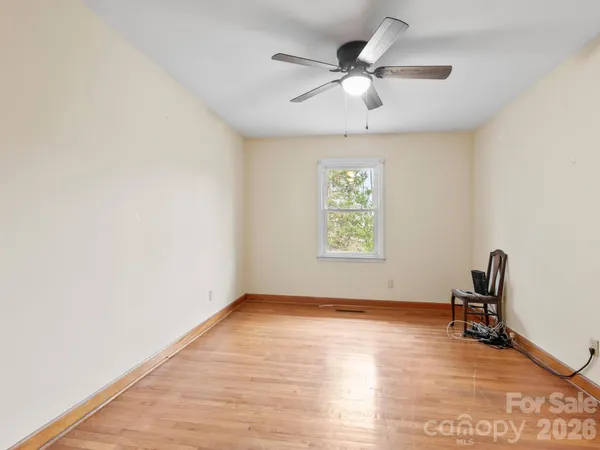 $389,000 | 608 South Buena Vista Drive, Hendersonville, NC 28792