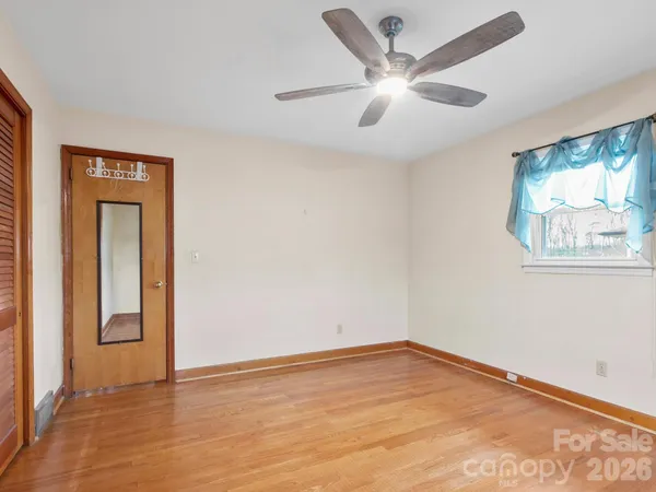 $389,000 | 608 South Buena Vista Drive, Hendersonville, NC 28792