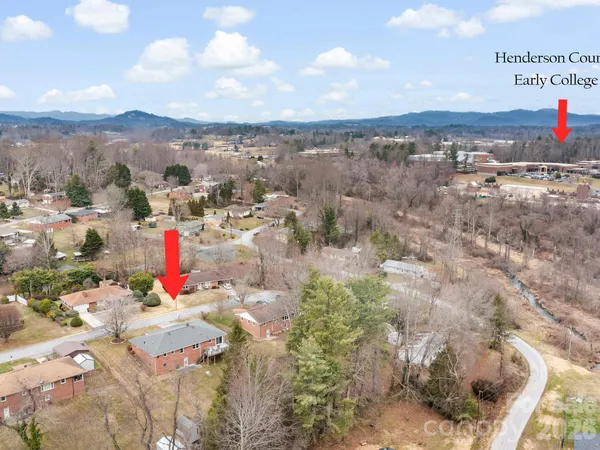 $389,000 | 608 South Buena Vista Drive, Hendersonville, NC 28792