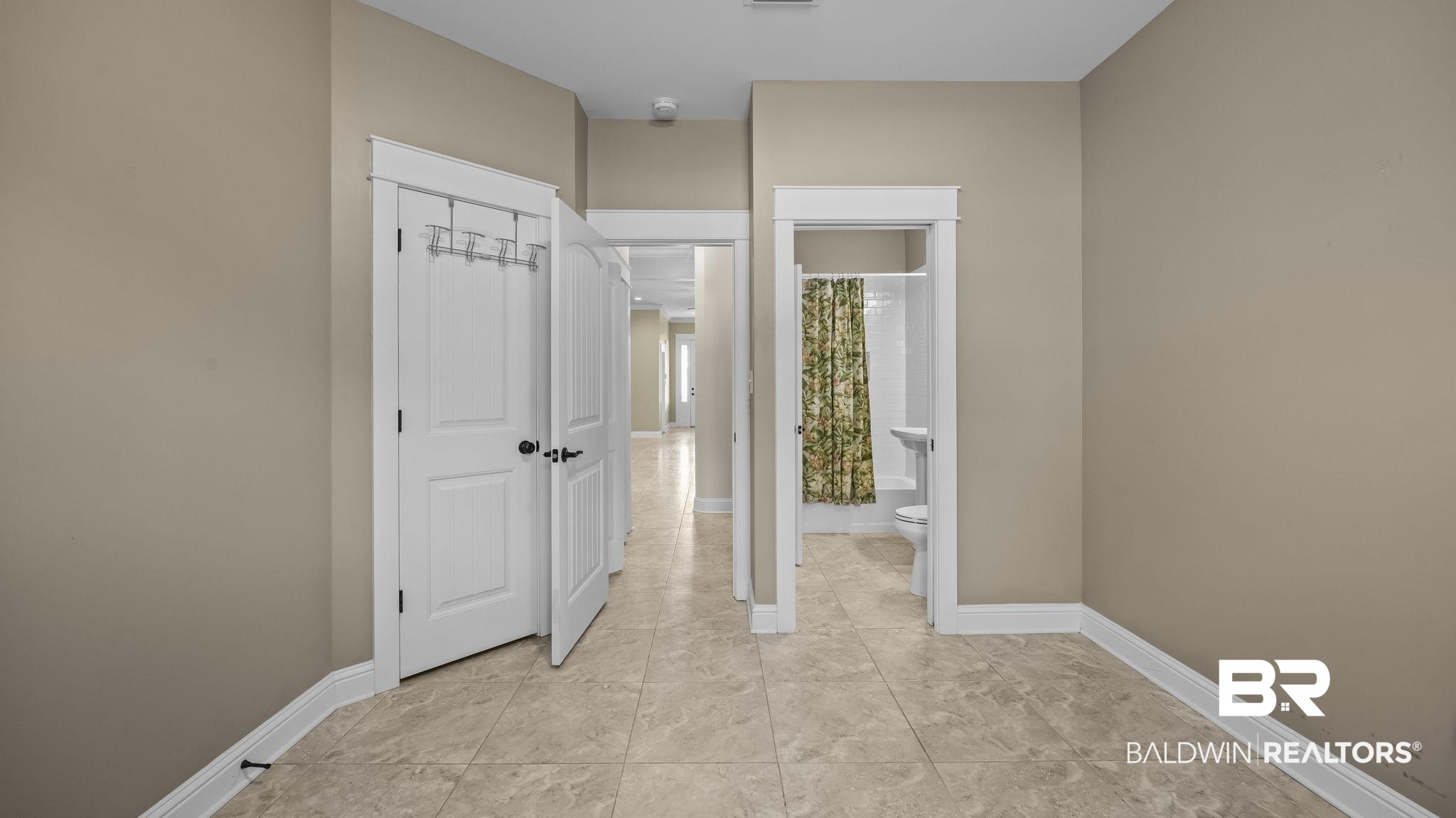 12361 Reunion Place Foley, AL 36535 - Photo 24 of 43 Corridor with baseboards