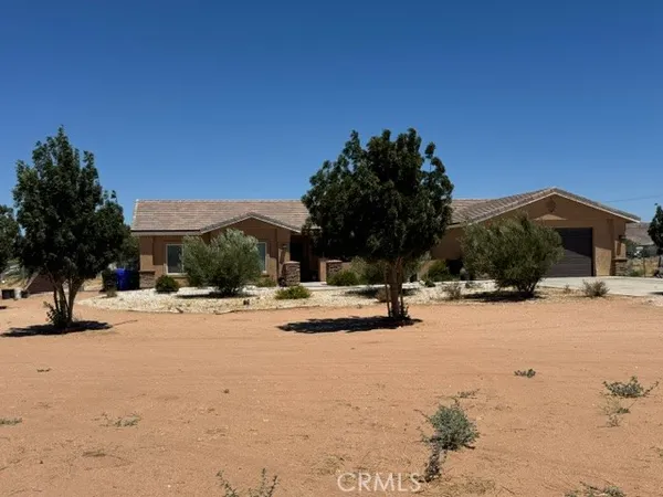 $570,000 | 21832 Thunderbird Road, Apple Valley, CA 92307