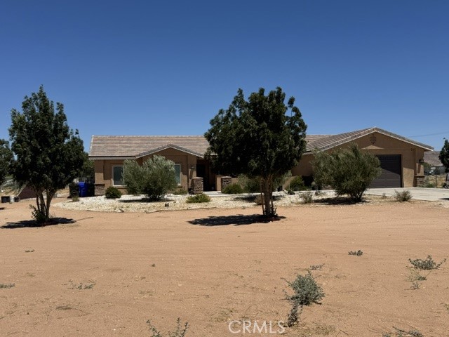 21832 Thunderbird Road Apple Valley, CA 92307 - Photo 1 of 6 Front of the house