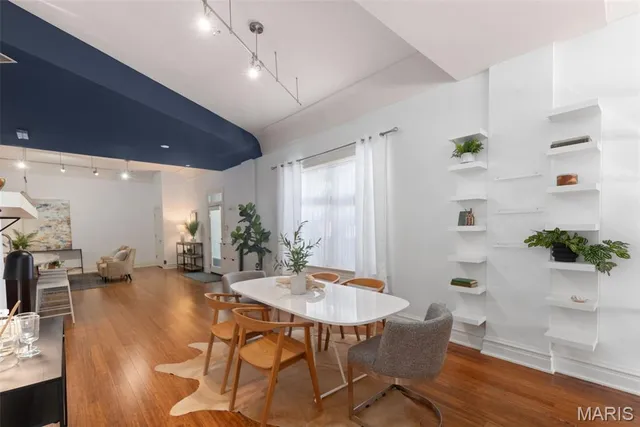 $215,000 | 4449 Olive Street, Unit 103, St. Louis, MO 63108