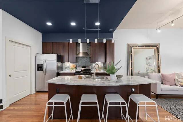 $215,000 | 4449 Olive Street, Unit 103, St. Louis, MO 63108