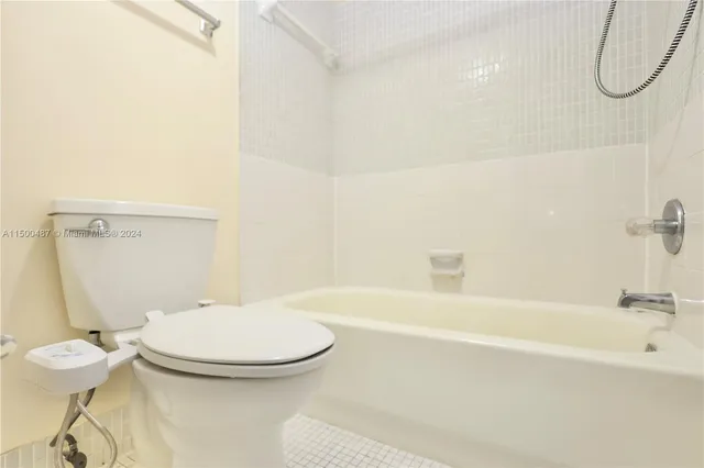 $78,500 | 6001 North Falls Cir Drive, Unit 309, Lauderhill, FL 33319