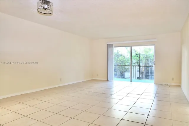$78,500 | 6001 North Falls Cir Drive, Unit 309, Lauderhill, FL 33319