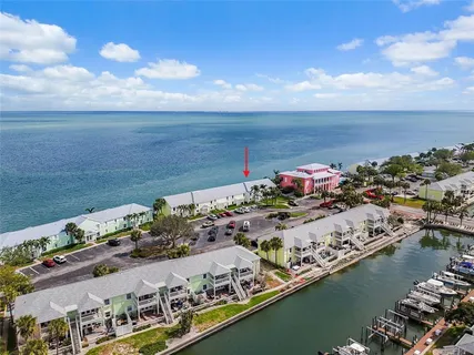 $599,000 | 4966 Coquina Key Drive Southeast, St. Petersburg, FL 33705