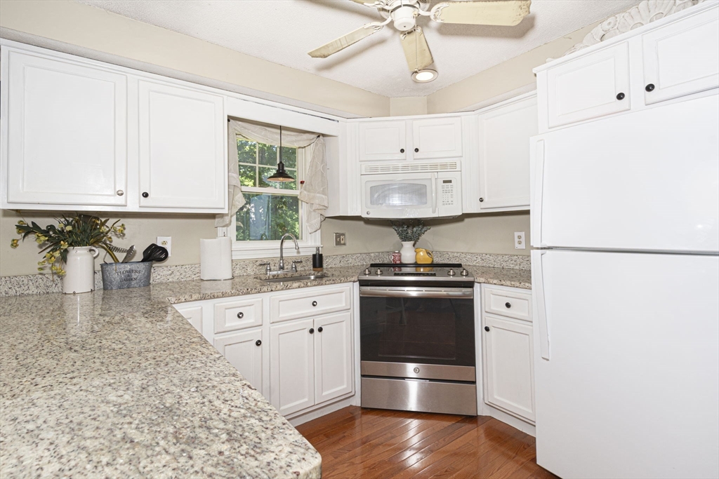 53 Boutelle Road Sterling, MA 01564 - Photo 16 of 34