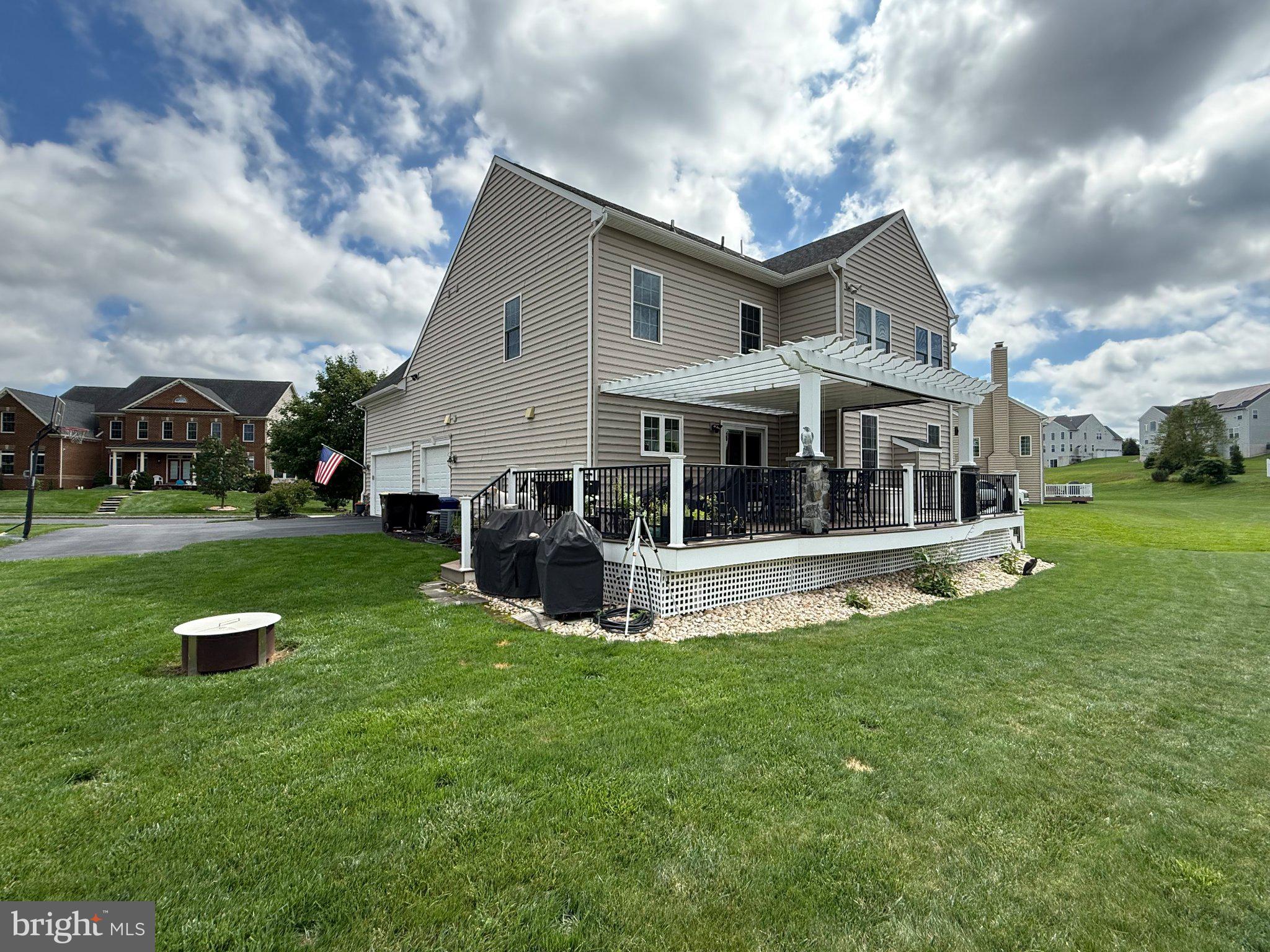 4165 Thompsondale Road Coopersburg, PA 18036 - Photo 4 of 50 Gallery Image 4