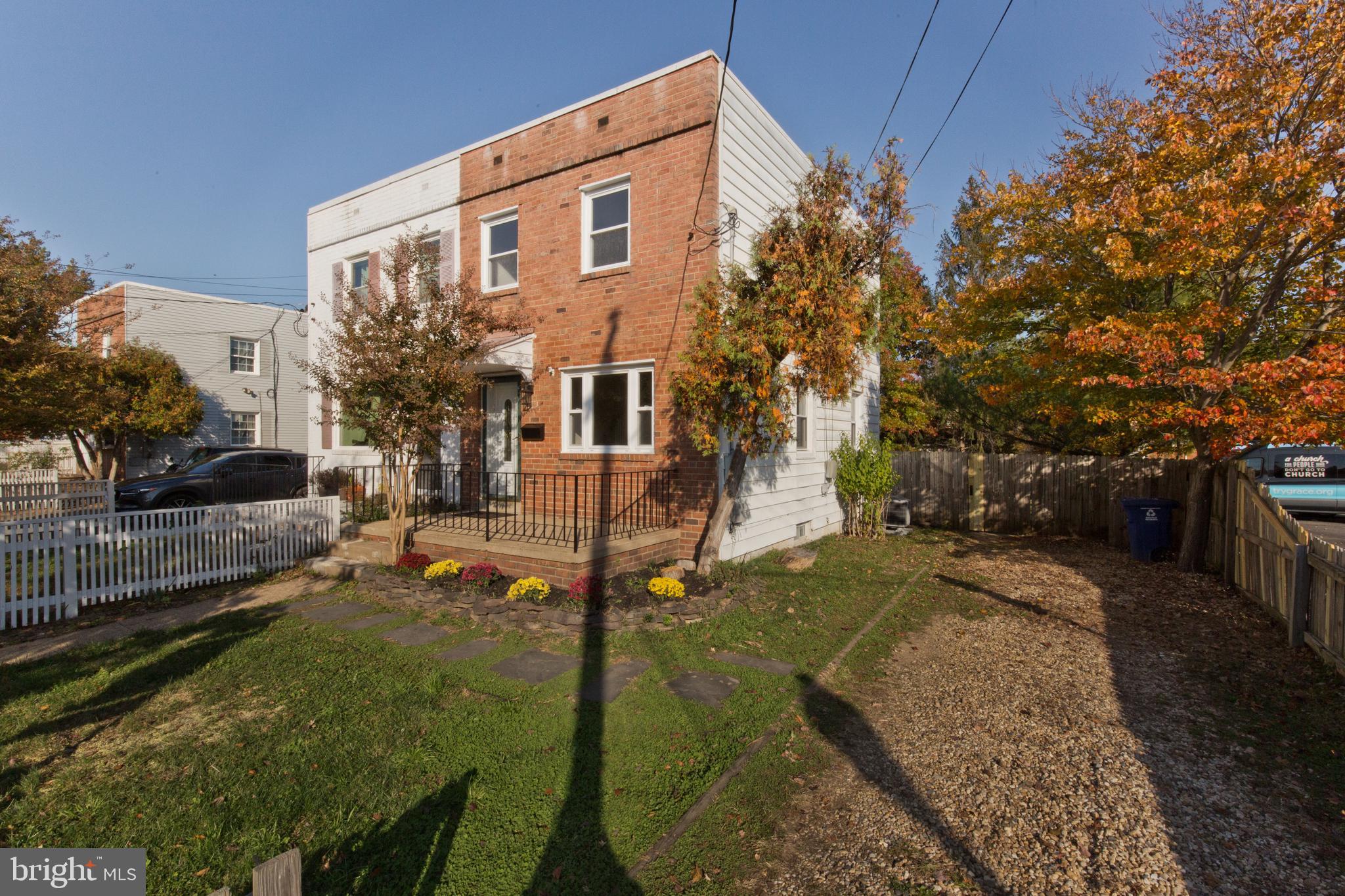 5501 7th Road South Arlington, VA 22204 - Photo 2 of 28 Gallery Image 2