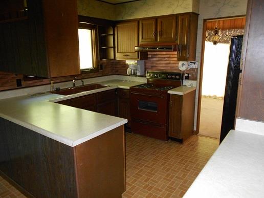 201 Post Road Waverly, TN 37185 - Photo 7 of 16 KITCHEN