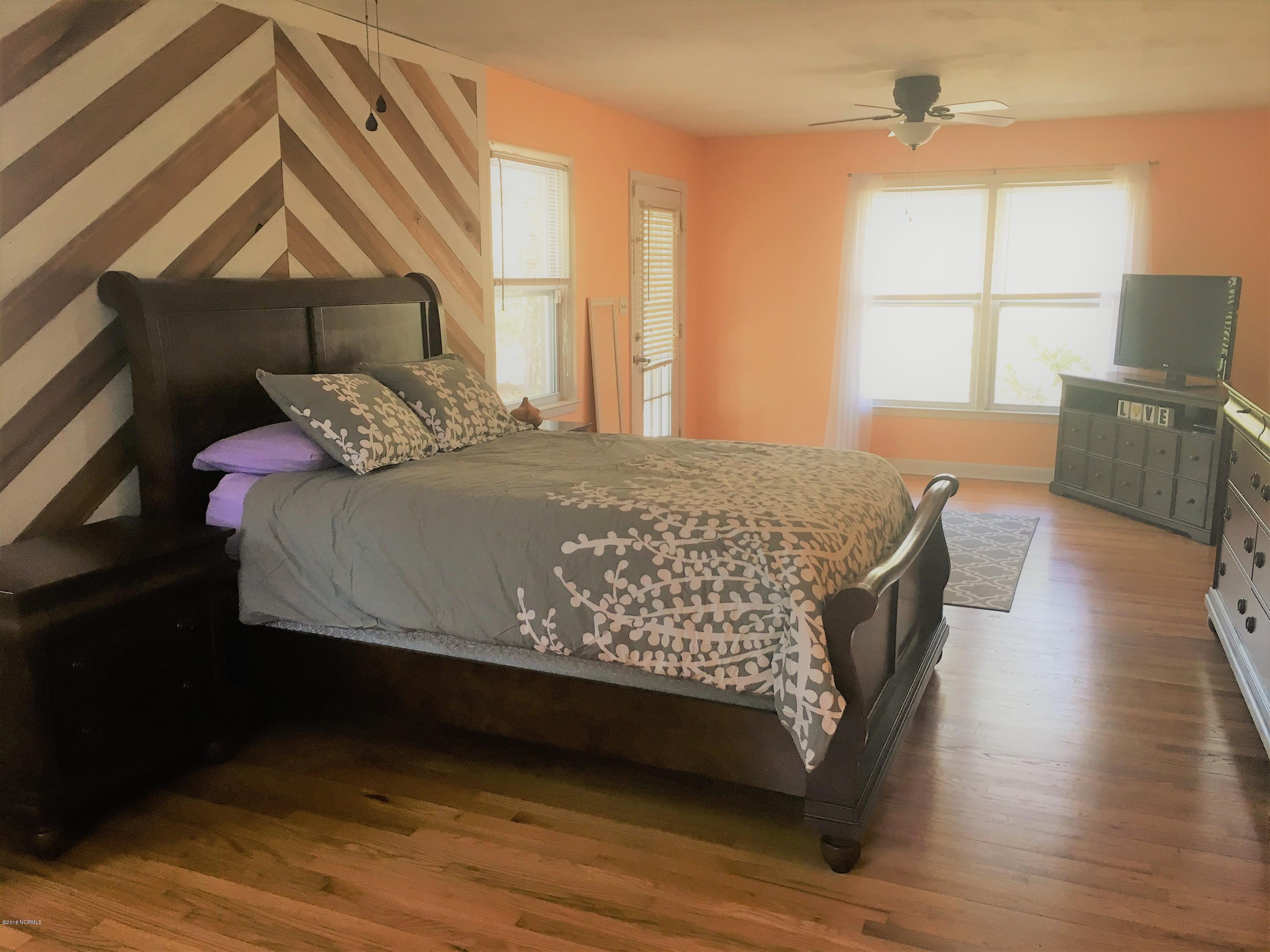 1430 Robin Hood Road Wilmington, NC 28401 - Photo 11 of 35 ROBINHOOD BEDROOM