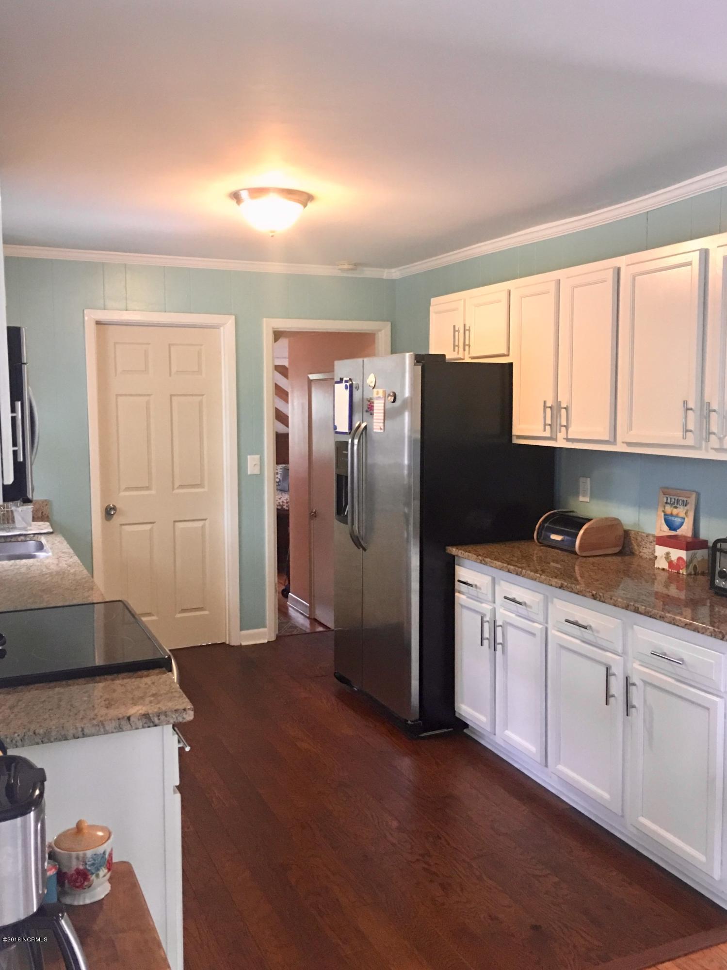 1430 Robin Hood Road Wilmington, NC 28401 - Photo 8 of 35 KIT3