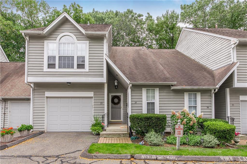 33 Hawley Glen, Unit 33, Stratford, CT 06614 Compass