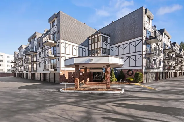 $2,600 | 9 Broadway, Unit 210, Saugus, MA 01906