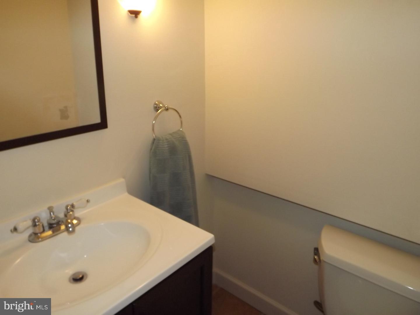 227 Greendale Road Philadelphia, PA 19154 - Photo 20 of 25 Bathroom