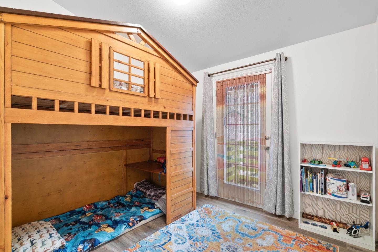 2395 Delaware Avenue, Unit 88 Santa Cruz, CA 95060 - Photo 26 of 55 a very nice looking room with a large window