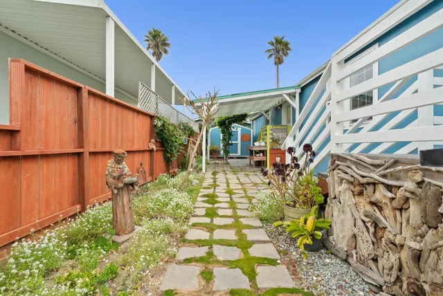 a street sign on the side of the road