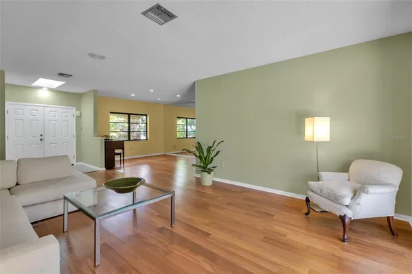$999,000 | 1732 Pine Harrier Circle, Sarasota, FL 34231