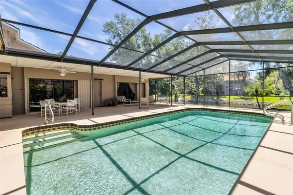 $999,000 | 1732 Pine Harrier Circle, Sarasota, FL 34231