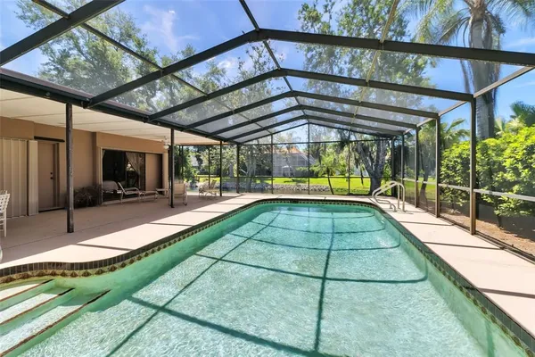 $999,000 | 1732 Pine Harrier Circle, Sarasota, FL 34231