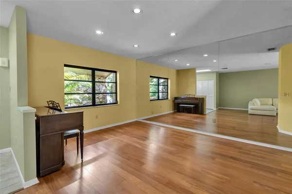 $999,000 | 1732 Pine Harrier Circle, Sarasota, FL 34231