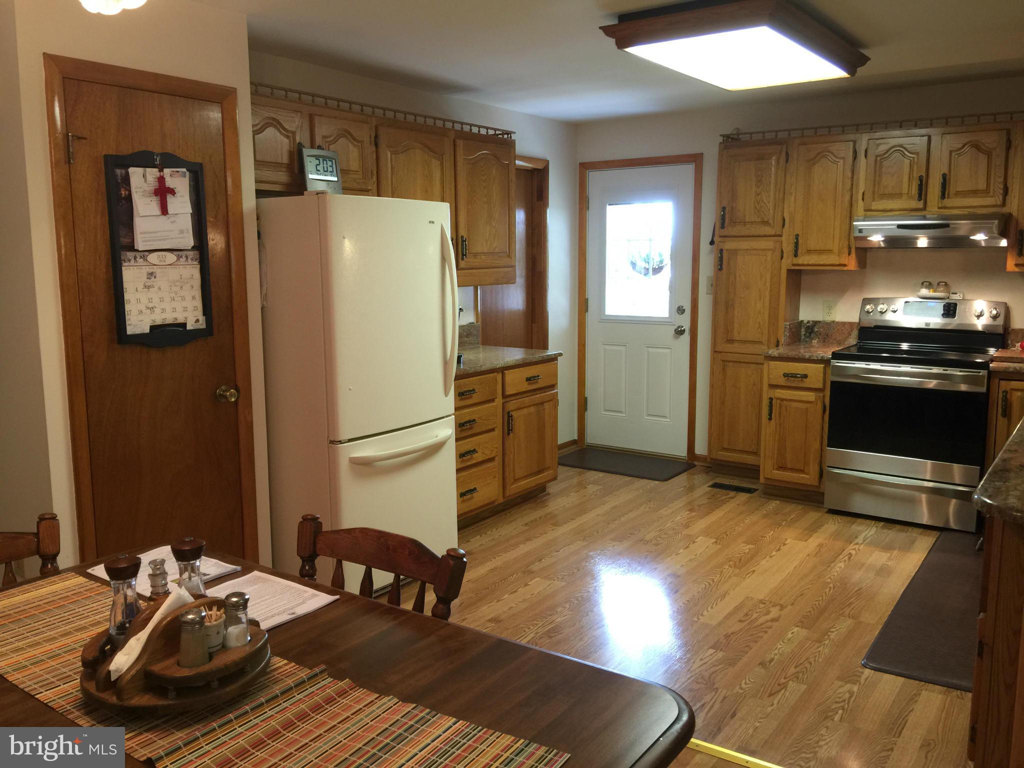 10456 Old Annapolis Road Frederick, MD 21701 - Photo 6 of 30 Kitchen