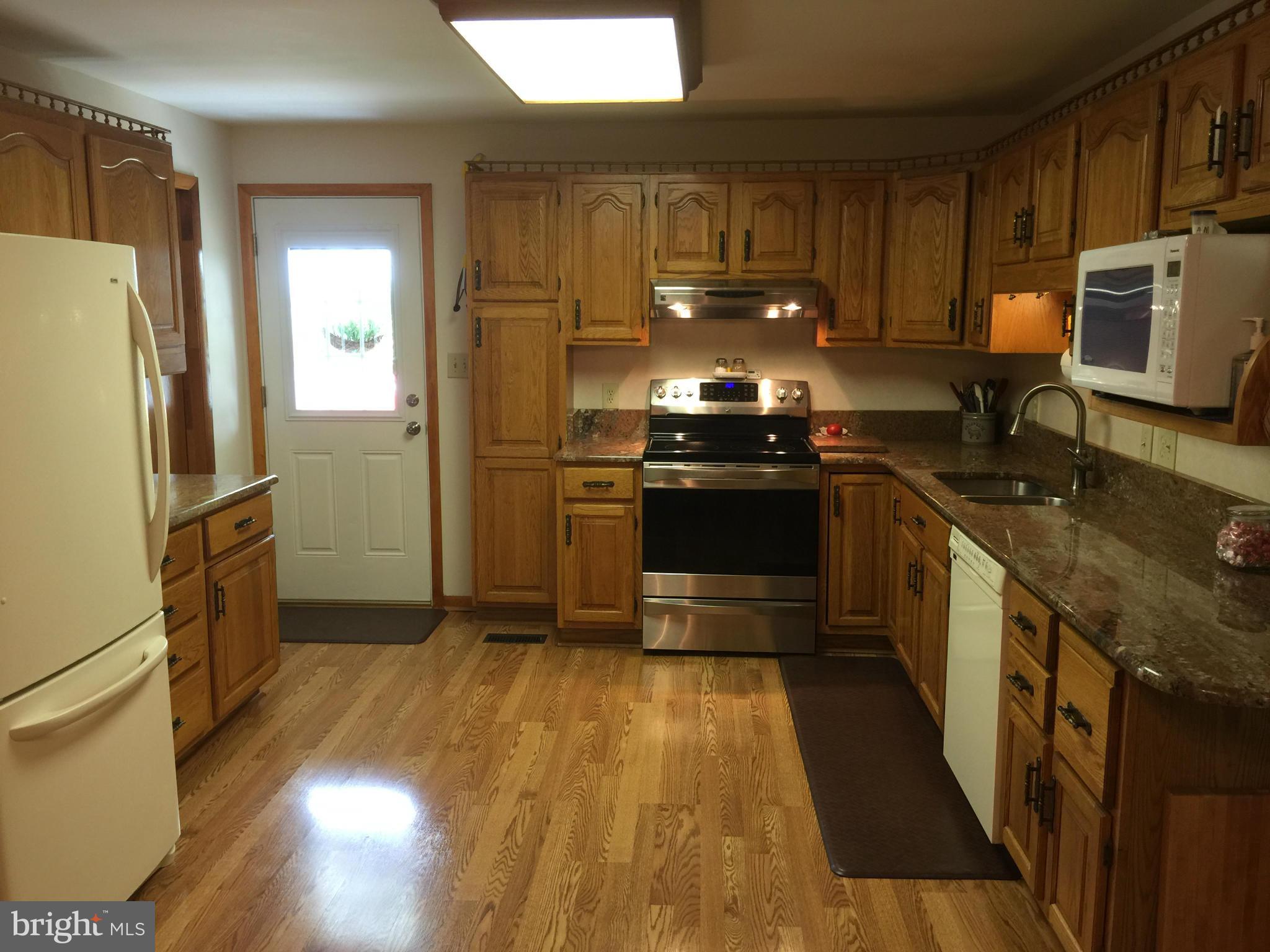 10456 Old Annapolis Road Frederick, MD 21701 - Photo 7 of 30 Kitchen