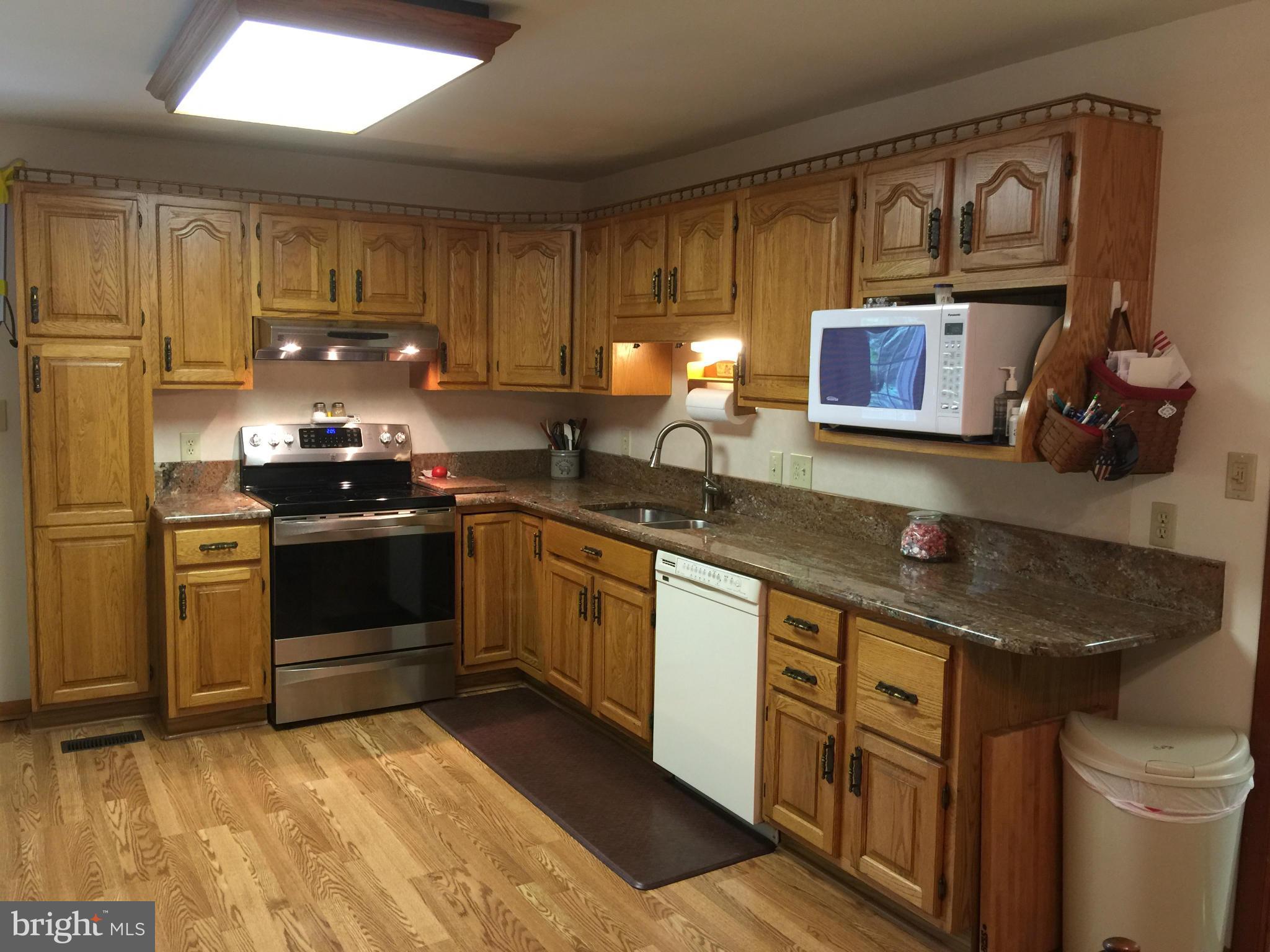 10456 Old Annapolis Road Frederick, MD 21701 - Photo 8 of 30 Kitchen