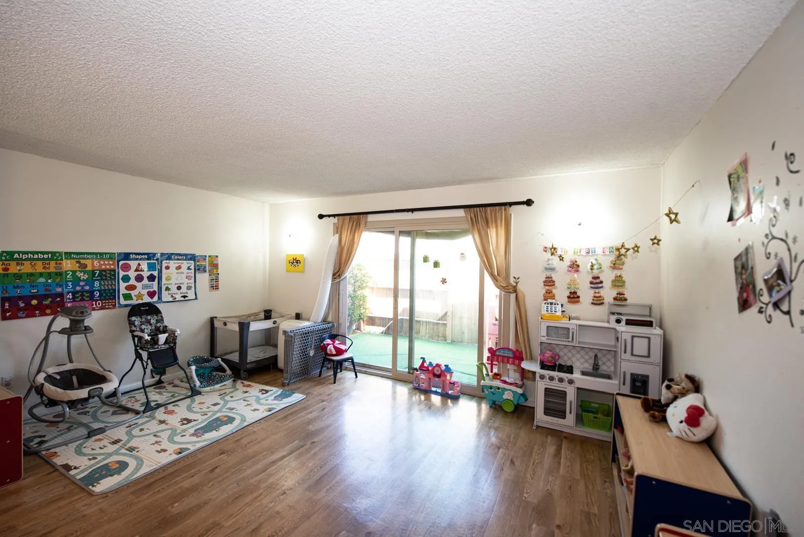 11124 Poblado Road San Diego, CA 92127 - Photo 3 of 26