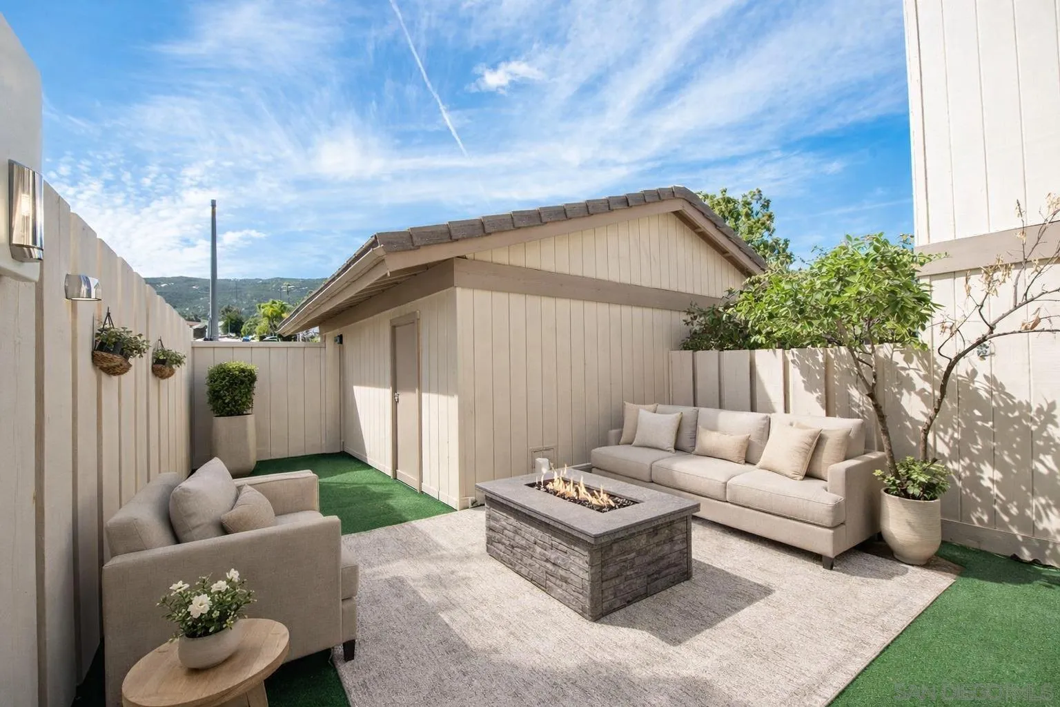 11124 Poblado Road San Diego, CA 92127 - Photo 4 of 26