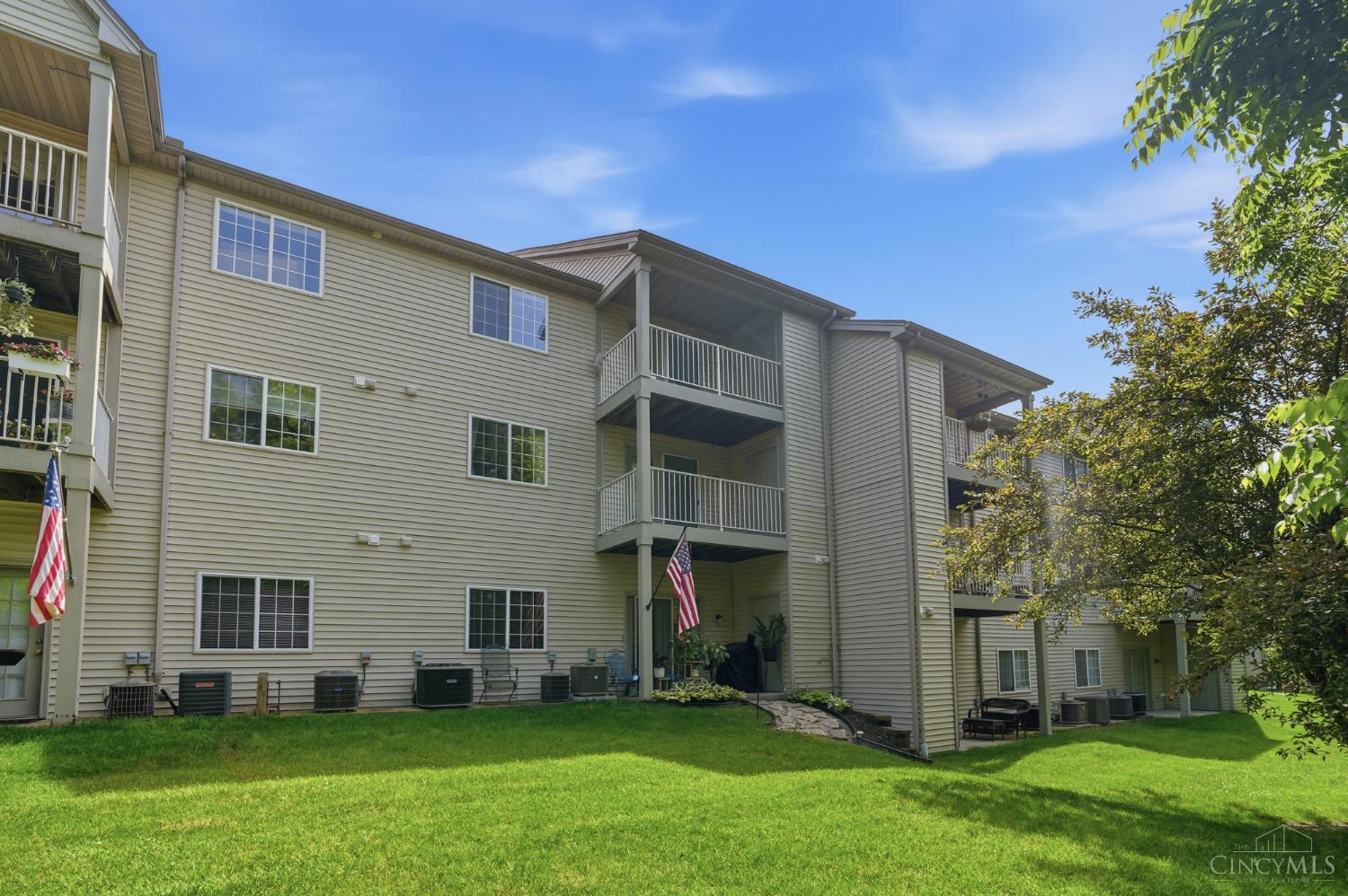 843 Neeb Road, Unit 1 Cincinnati, OH 45233 - Photo 31 of 35
