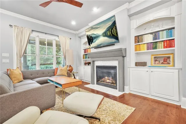 $645,000 | 385 15th Street Northwest, Unit 6, Atlanta, GA 30363