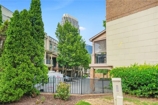 $645,000 | 385 15th Street Northwest, Unit 6, Atlanta, GA 30363