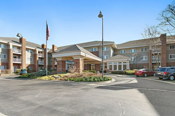 $119,500 | 801 North McLean Boulevard, Unit 156, Elgin, IL 60123