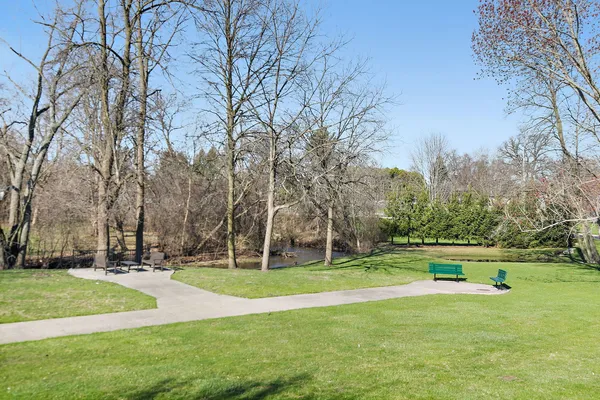 $119,500 | 801 North McLean Boulevard, Unit 156, Elgin, IL 60123