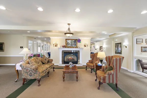 $119,500 | 801 North McLean Boulevard, Unit 156, Elgin, IL 60123