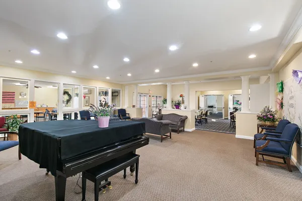 $119,500 | 801 North McLean Boulevard, Unit 156, Elgin, IL 60123